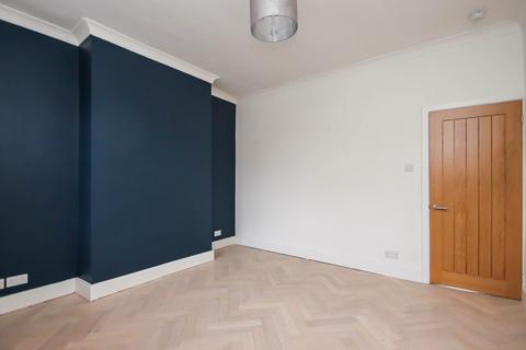 2 bedroom terraced house to rent, Cavendish Road, Urmston, Manchester, M41