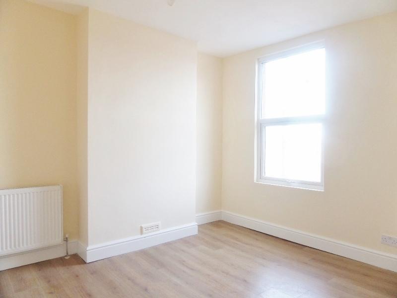 106 Portland Road New (2)