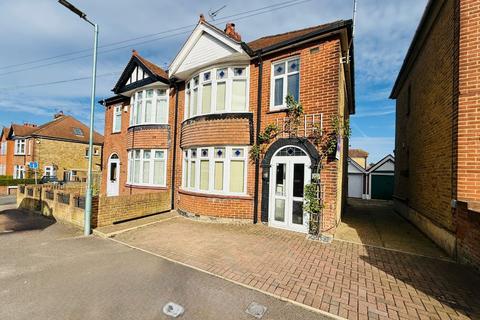 undefined, Cleave Road, Upper Gillingham,