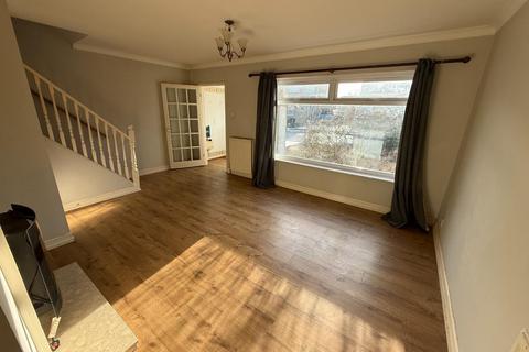 3 bedroom semi-detached house for sale, Calder Close, Greenmeadow
