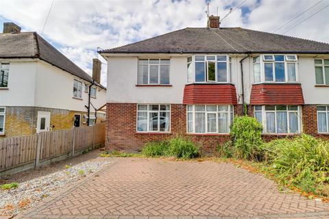 2 bedroom flat for sale, Hadleigh Road, Leigh-on-Sea SS9