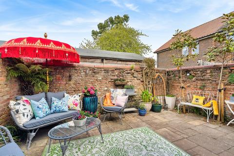 2 bedroom semi-detached house for sale, The Broadway, Laleham Village, TW18