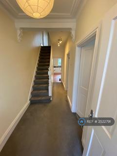 4 bedroom semi-detached house to rent, Hinton Road, Bristol, BS16
