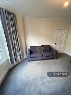 4 bedroom semi-detached house to rent, Hinton Road, Bristol, BS16