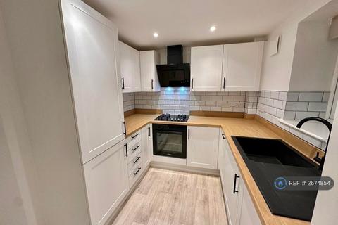 1 bedroom flat to rent - Bowers Court, Chard, TA20