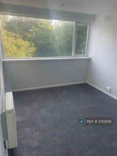 2 bedroom flat to rent, Balmoral Close, Coventry, CV2