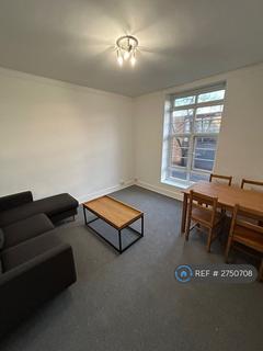 2 bedroom flat to rent, Hartington Court, London, SW8