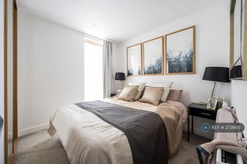 2 bedroom flat to rent, Charles Newell Court, London, E3