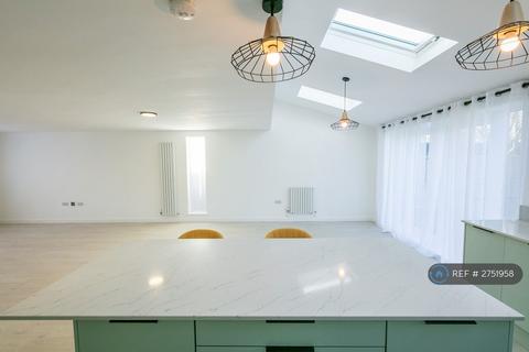 undefined, Redfern Close, Cambridge, CB4