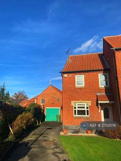 2 bedroom end of terrace house to rent, Edward Avenue, Newark, NG24
