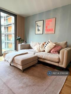 1 bedroom flat to rent, Southstand, London, N5