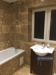 3 bedroom semi-detached house to rent, Thaxted Close, Nottingham, NG8