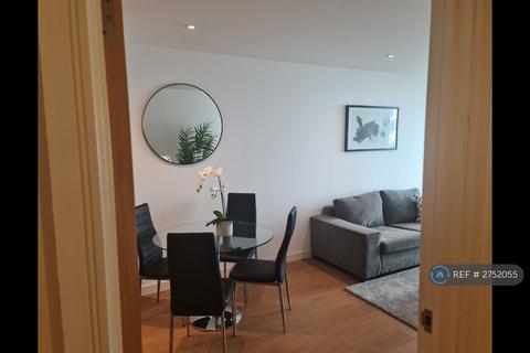 2 bedroom flat to rent, Keats Apartments, Croydon, CR0