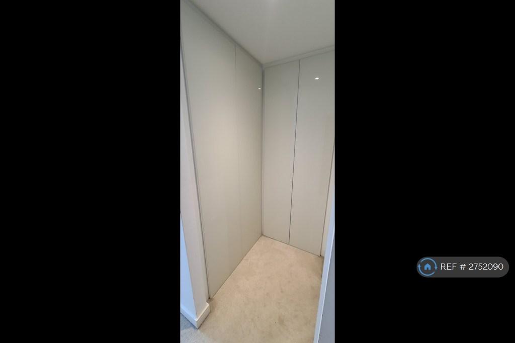 Bedroom 1 - Walk In Closet