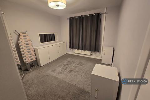 2 bedroom maisonette to rent, Whitton Avenue West, Northolt, UB5