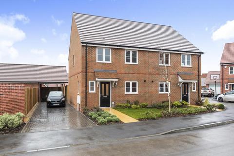 3 bedroom semi-detached house to rent - Skinner Drive, Wokingham, RG41
