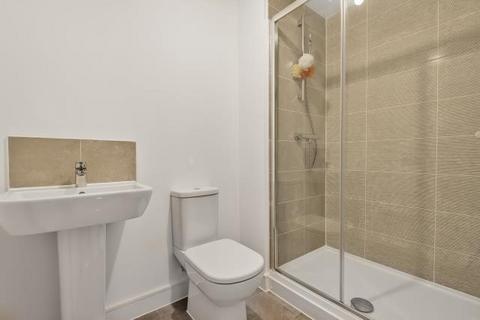 3 bedroom semi-detached house to rent, Skinner Drive,  Wokingham,  RG41