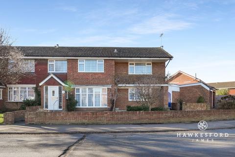 4 bedroom semi-detached house for sale - Laxton Way, Sittingbourne ME10