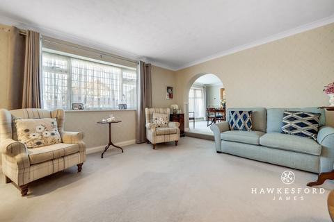 4 bedroom semi-detached house for sale, Laxton Way, Sittingbourne ME10