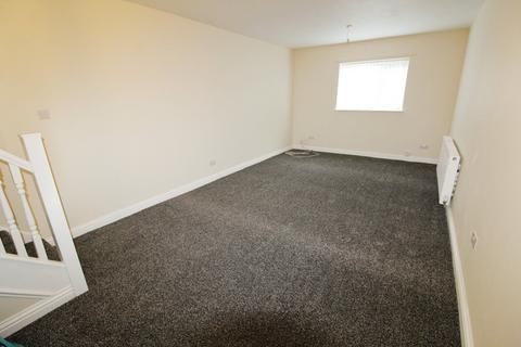 2 bedroom end of terrace house to rent, Fifteenth Avenue, Blyth, NE24