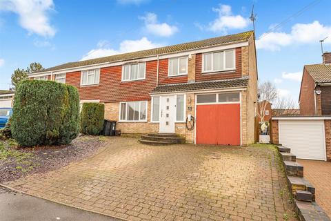 5 bedroom semi-detached house for sale - Appleby Gardens, Dunstable