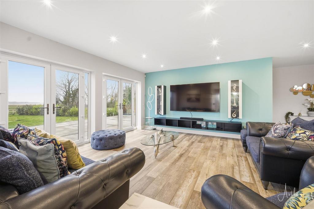 Lounge Area