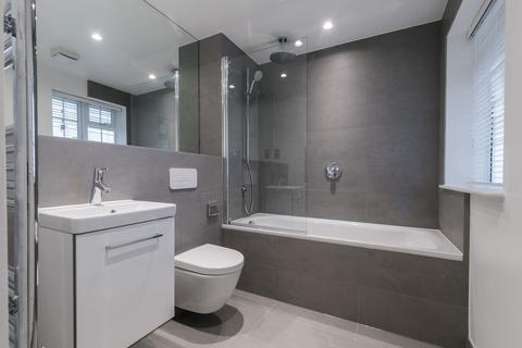 2 bedroom flat to rent, Creighton House