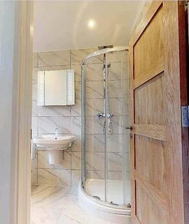 1 bedroom house to rent, Abbotts Road, Mitcham, CR4