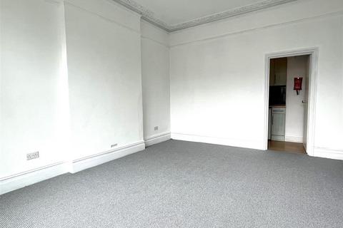 undefined, London Road, Thornton Heath
