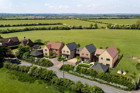 undefined, Long Crendon, Buckinghamshire