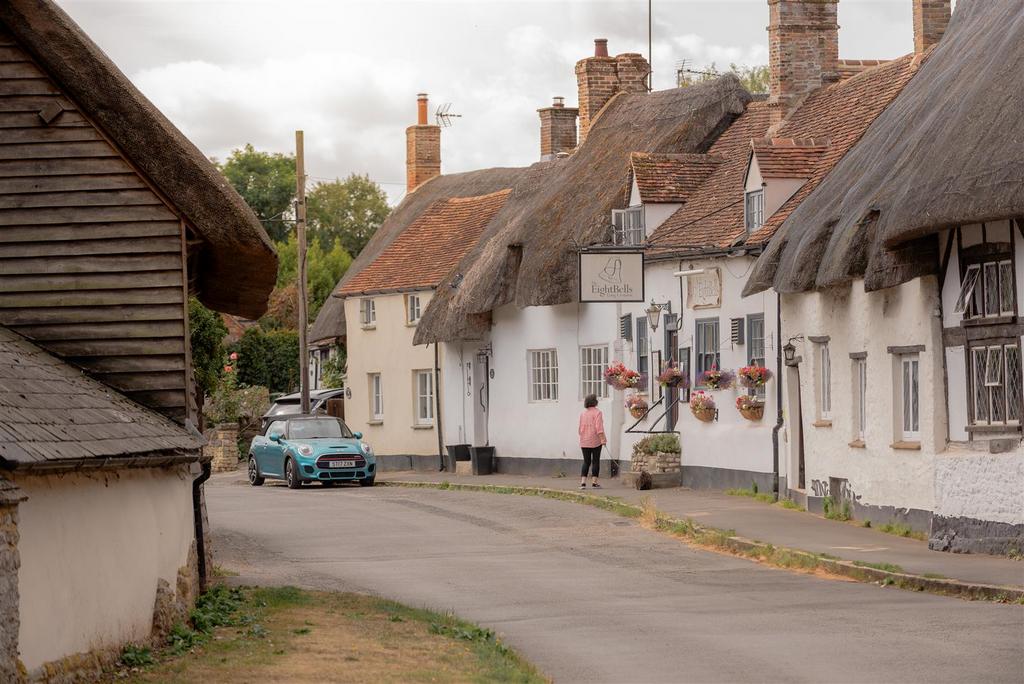 Thame Local Area -2.jpg