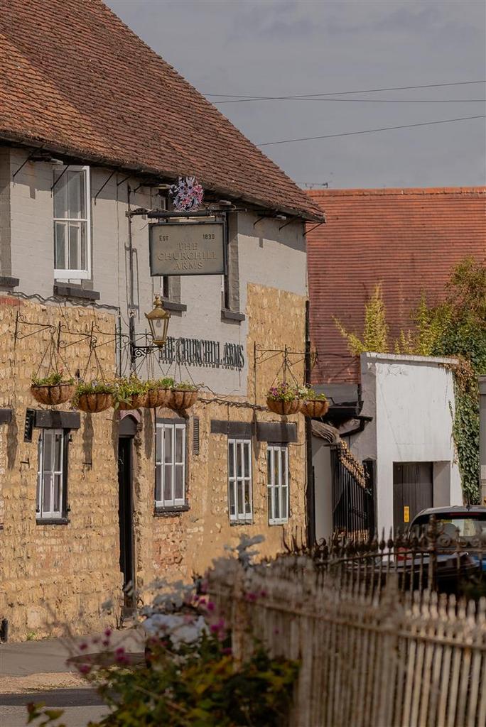 Thame Local Area -6.jpg