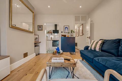 2 bedroom ground floor flat for sale, Compton Road, Kensal Green, London, NW10