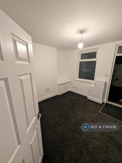 3 bedroom terraced house to rent, Linby Grove, Hucknall, Nottingham, NG15