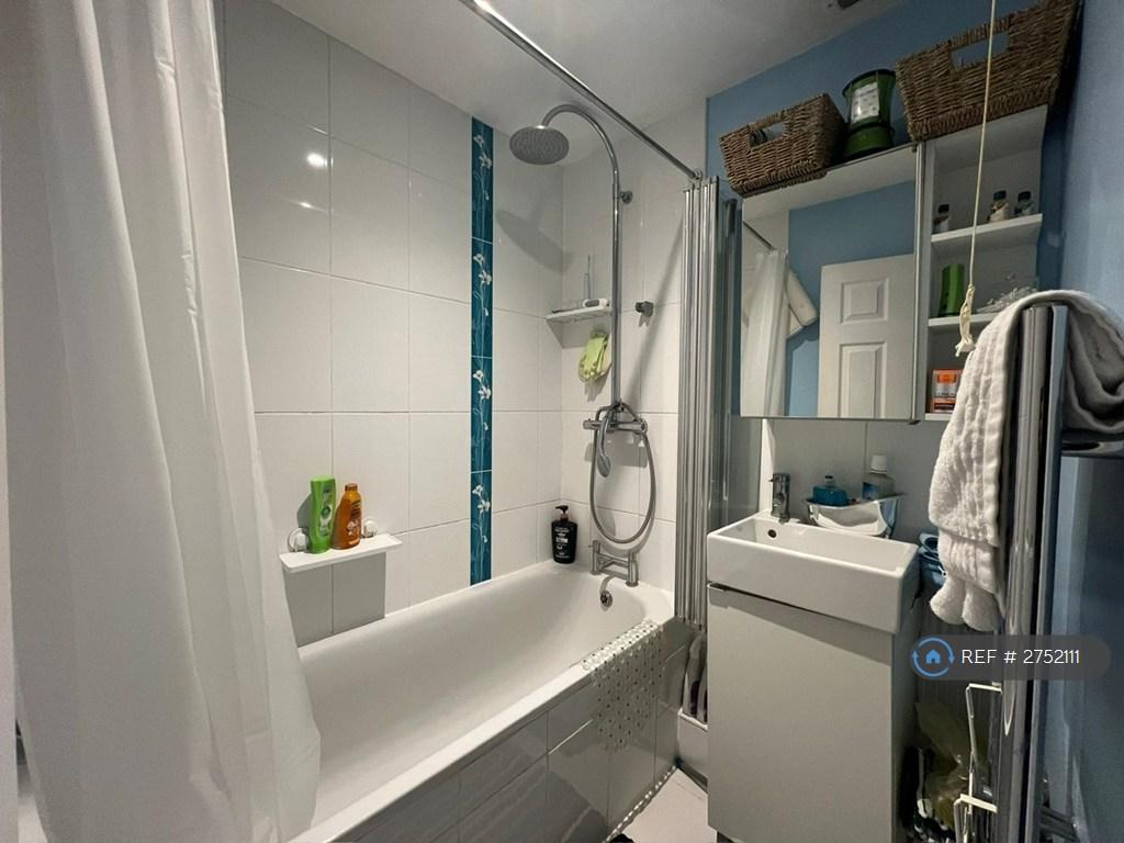 Bath &amp; Shower Room