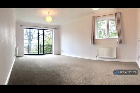 2 bedroom flat to rent, Whitehaven Close, Bromley, BR2