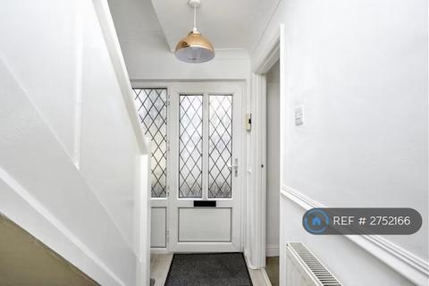 2 bedroom semi-detached house to rent, Wern Bank, Neath, SA11