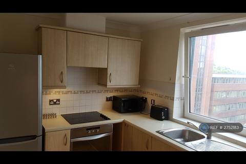 2 bedroom flat to rent, Alencon Link, Basingstoke, RG21