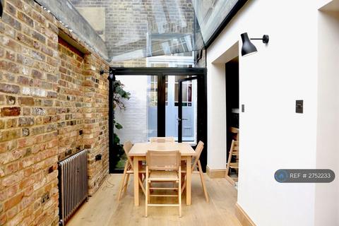 2 bedroom flat to rent, Lauriston Road, London, E9