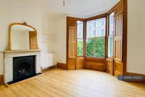 undefined, Lauriston Road, London, E9