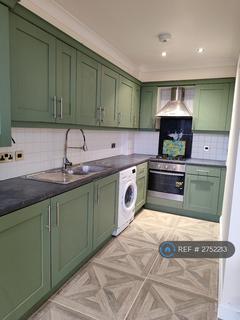 2 bedroom flat to rent, Old College Court, London, DA17