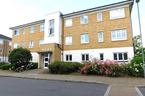 2 bedroom flat to rent - Elvedon Road, Feltham