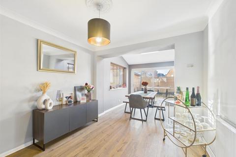 3 bedroom detached house for sale, Park Avenue, Longlevens, Gloucester