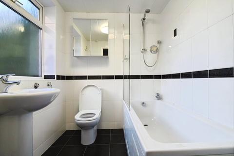 3 bedroom terraced house to rent, Oswald Street, Cumbria CA1