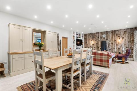 3 bedroom detached house for sale, New Street, Broadway WR12
