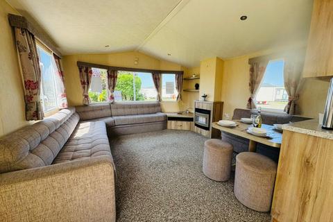 3 bedroom static caravan for sale, Low Road, Harwich CO12