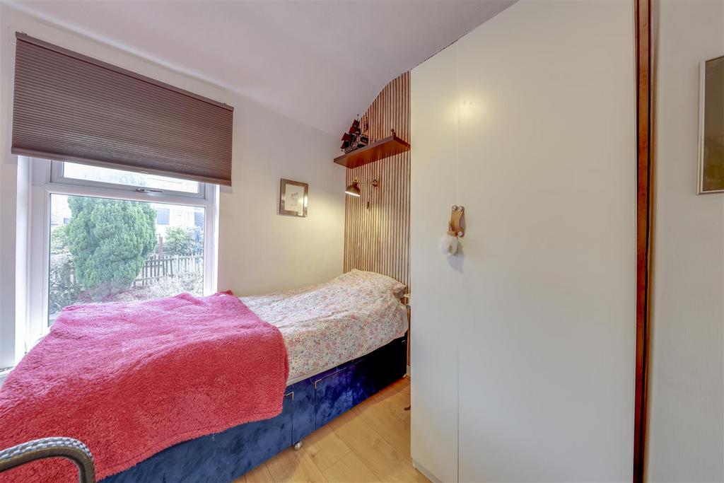 Bed 3