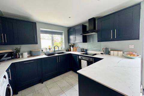3 bedroom semi-detached house for sale, Park Close, Kenilworth