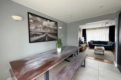 3 bedroom semi-detached house for sale, Park Close, Kenilworth
