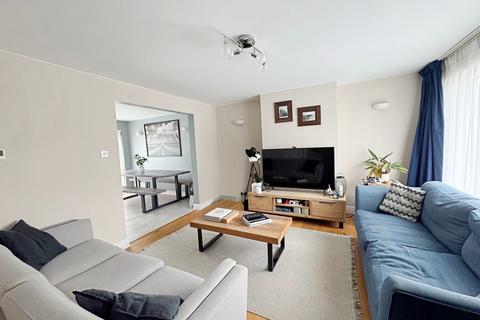 3 bedroom semi-detached house for sale, Park Close, Kenilworth